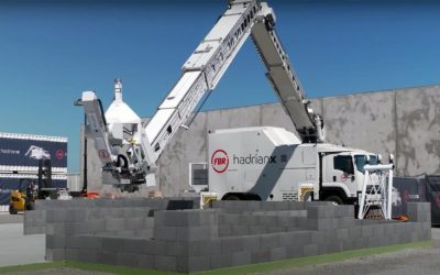 El robot albañil Hadrian X empieza a construir sus primeras casas