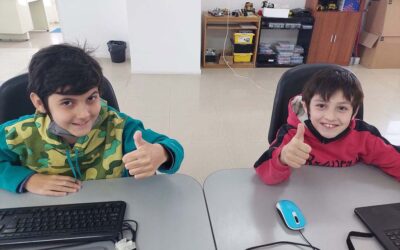 La historia de los “súper primos” cordobeses que se clasificaron a una competencia internacional de robótica