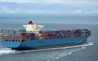 Japón prueba con éxito el primer barco portacontenedores autónomo del mundo