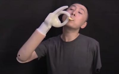 Ingenieros del MIT crean una mano robótica inflable que entrega control táctil en tiempo real