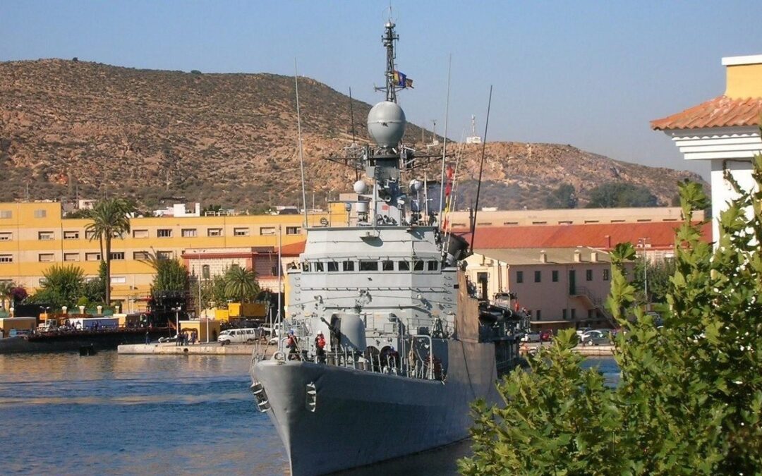 Imagen de archivo de un patrullero de la Armada en el arsenal de Cartagena.