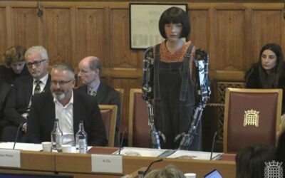 Un robot humanoide con inteligencia artificial respondió preguntas en el Parlamento británico