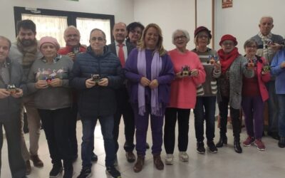 La Junta pone en marcha un proyecto de robótica con los usuarios del Centro de Participación Activa de Linares