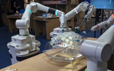 Probamos las últimas tecnologías en cirugía robótica en el MWC: el bisturí y el joystick trabajan juntos