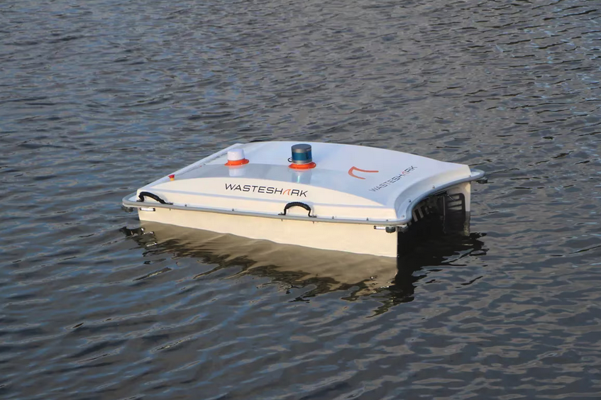 WasteShark: crean un tiburón robot capaz de tragarse los desechos plásticos que hay en los ríos