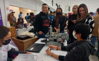 Arrasa CECyTECH en campeonato de robótica en Ciudad Juárez