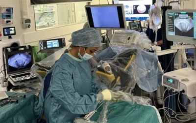 Una operación histórica: así fue como el primer «cirujano robot» salvó la vida de un hombre