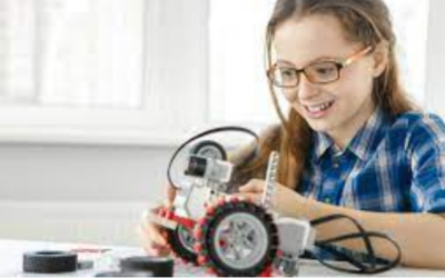 Con talleres de robótica incentivan a niñas a participar en la ciencia