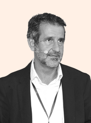 El futuro de la colaboración de la inteligencia artificial y la robótica