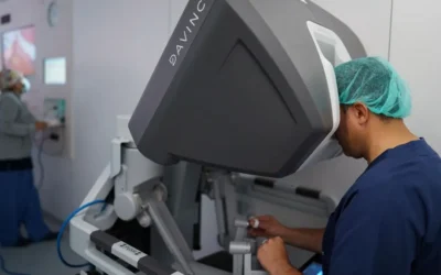 Médico peruano realiza en Qatar el primer trasplante renal con cirugía robótica