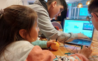 Cómo es la robótica que se “aprende haciendo” y desarrolla habilidades fundamentales para la vida