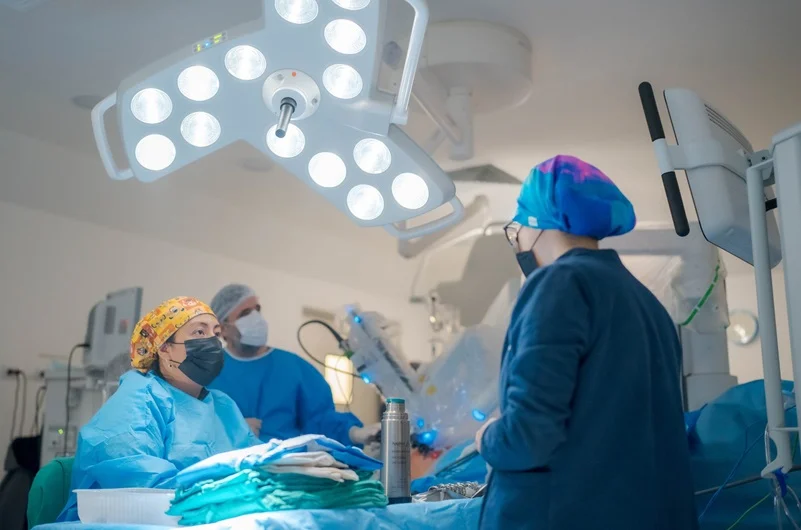 Hospital San Borja Arriarán inauguró pabellones para Cirugía Robótica y Hemodinamia