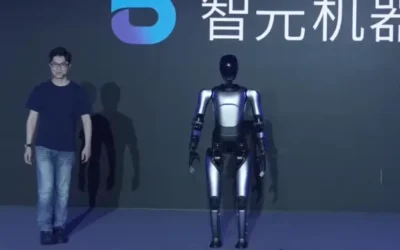 China presenta su nuevo robot humanoide que competirá con Optimus de Elon Musk