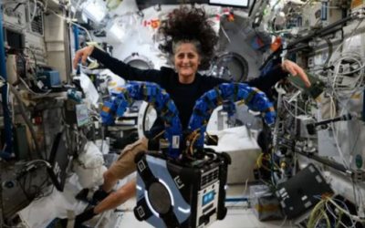 La astronauta varada en la Estación Espacial Internacional pone a prueba un robot clave para futuras misiones