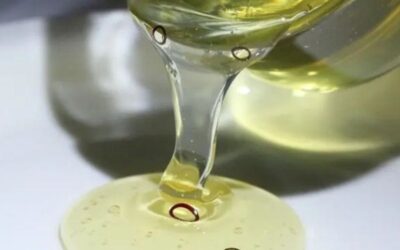 Avance en robótica blanda: Un microrobot toroidal nada de forma autónoma en líquidos viscosos