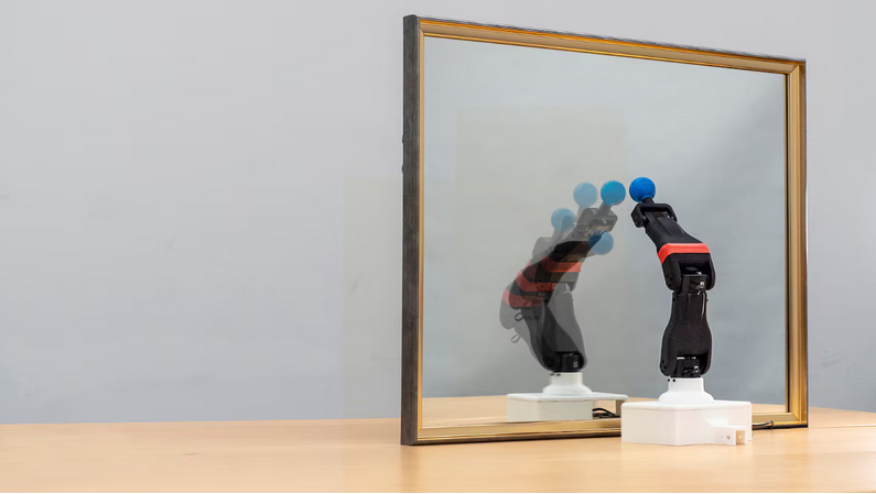 Desarrollaron un robot que aprende de sí mismo, se adapta y mejora sus movimientos sin intervención humana