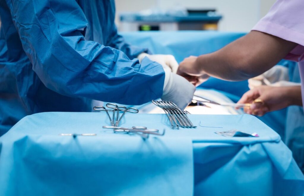 El PSOE registra una PNL para promover una implantación homogénea de la cirugía robótica