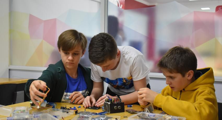 La Escuela de Robótica, una muestra del potencial de la inteligencia artificial en la educación