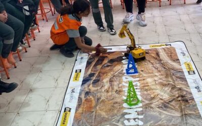 Con talleres de robótica, niñas de Antofagasta y Calama exploran el mundo STEM