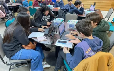Fundación Mustakis: Jóvenes de La Araucanía exploran la robótica y los videojuegos en la UFRO