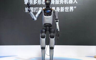 KEENON presenta su primer robot de servicio humanoide bípedo en WAIC 2025
