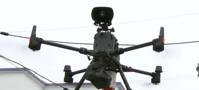 Con altavoz para alertar a vecinos: Así funciona el nuevo dron que «habla» para combatir a motochorros en Ñuñoa