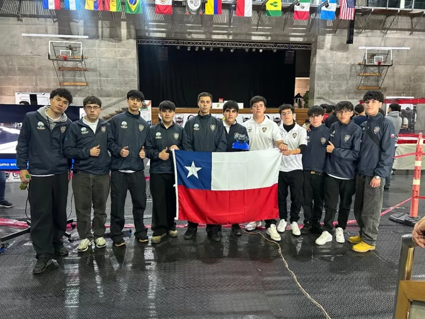 Escolares chilenos obtienen plata y dos bronces en torneo internacional de robótica en Colombia