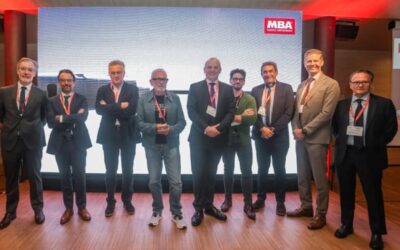 MBA aborda el futuro de la cirugía robótica con un centenar de expertos